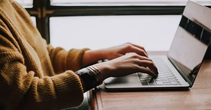 Grok AI Elon Musk Diblokir: Kemenkomdigi Tangkal Pornografi Deepfake, X Diminta Klarifikasi!