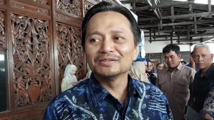 Wagub Kalsel Hasnuryadi Pimpin Timnas U-17!