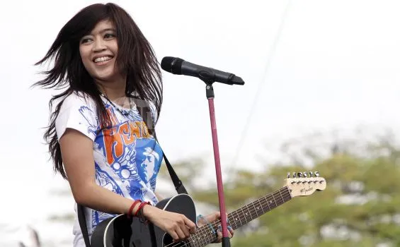 2 Lagu Hits Viral TikTok: 'Benci' Utopia & 'Aku Ada Untukmu' Perunggu Meledak!