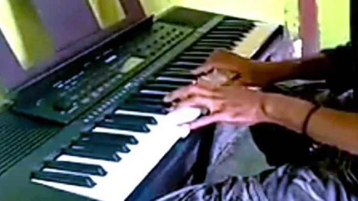 Lagu 'Orang Timur' Juan Reza Viral, Raih Jutaan Views!