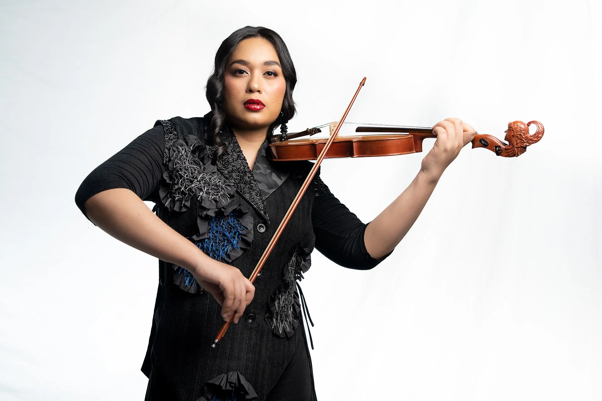 Mia Ismi Cetak Sejarah! Wakil RI di Album Global Terbesar, Tembus Rekor Dunia & Grammy!