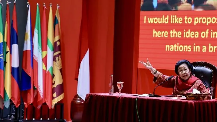 Megawati: Imperialisme Digital, Regulasi Global Mendesak!