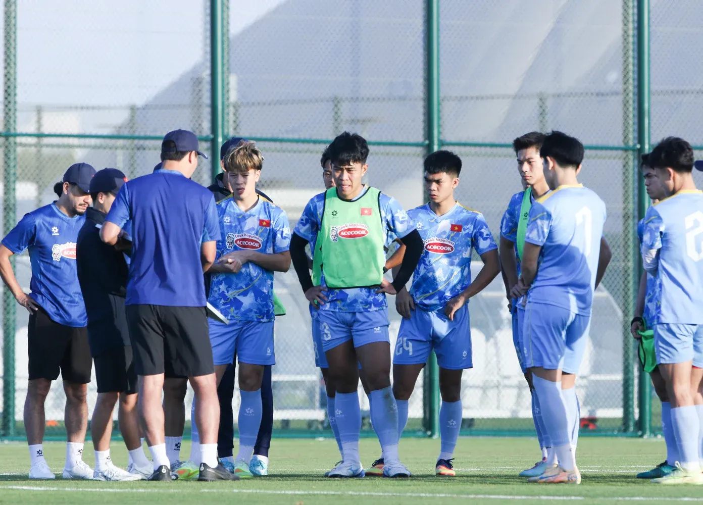 U23 Vietnam Geber Persiapan di Qatar, Dua Pemain Cedera Jelang Piala Asia 2026
