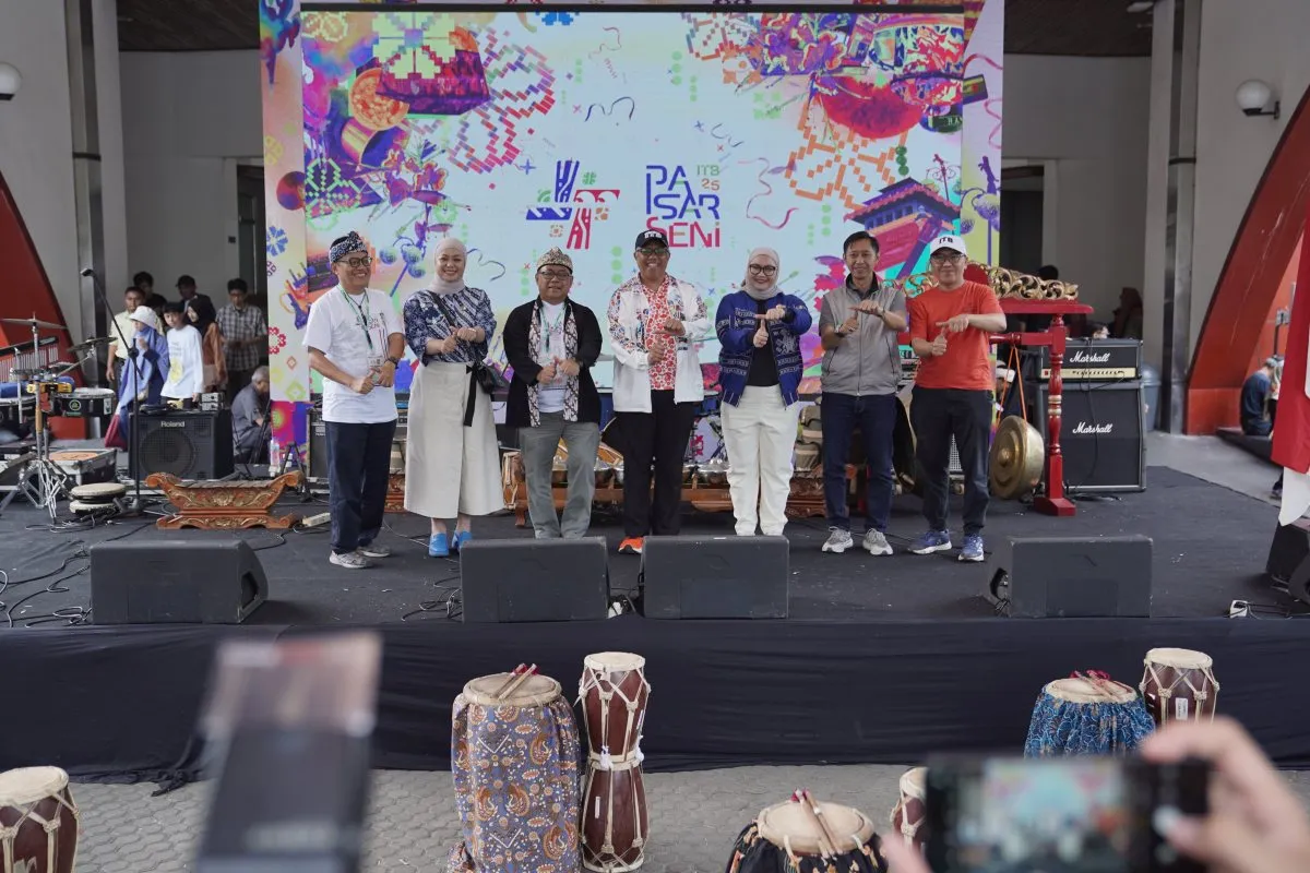 Rektor ITB Terjun di Lomba Kereta Peti Sabun, Pasar Seni ITB Bangkit Setelah 11 Tahun!