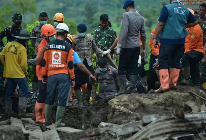 Bencana Sumatra: 1.140 Jiwa Tewas, PDIP Desak Status Nasional!