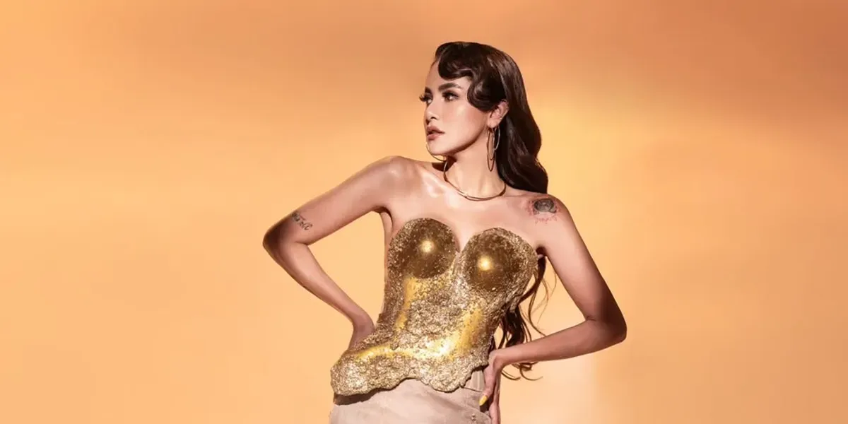 Olla Ramlan Pukau Publik: Gaun Emas, Body Goals!