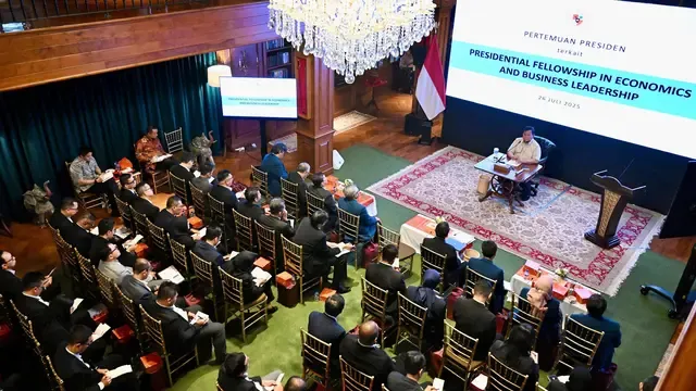 Prabowo Kumpulkan 82 Profesional Muda, Bahas Teknologi & Ekonomi 5 Jam!