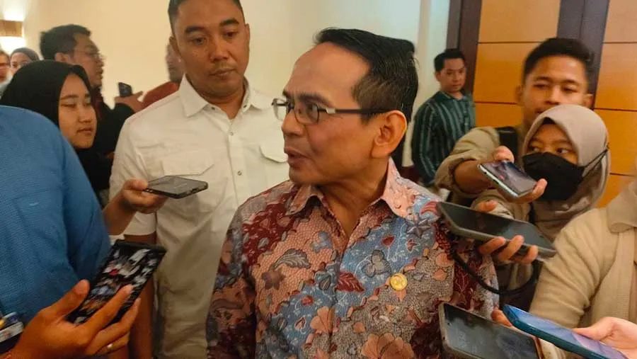 OJK Tindak Tegas Dana Syariah: Ratusan Lender Gagal Tarik Miliaran Rupiah!