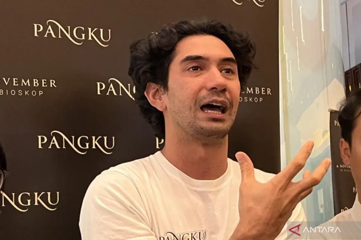 Reza Rahadian Debut Sutradara Lewat "Pangku", Tayang 6 November!