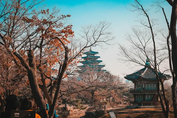 Doyoung Rilis OST Drama Korea, Puncaki Spotify!