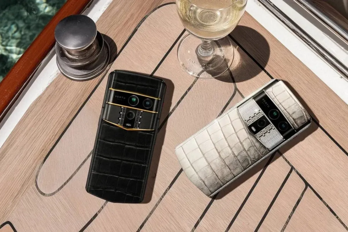 Vertu Agent Q: HP Sultan Rp300 Juta, Hanya 27 Juta Unit!